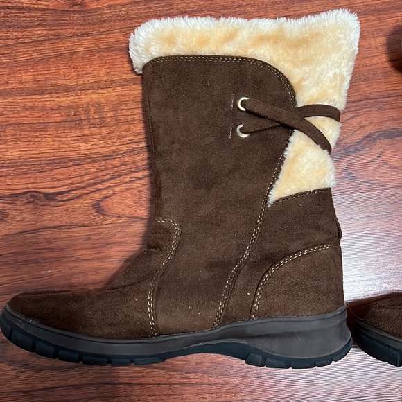 Sherpa Lined Brown Boots - Picture 2 of 6